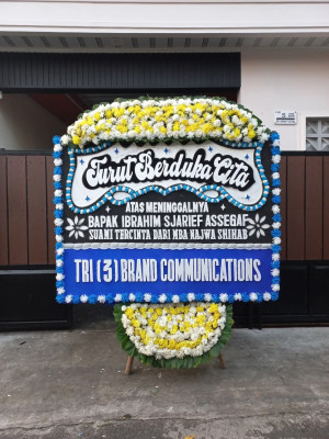 Papan Bunga Duka di Tangkerang Labuai